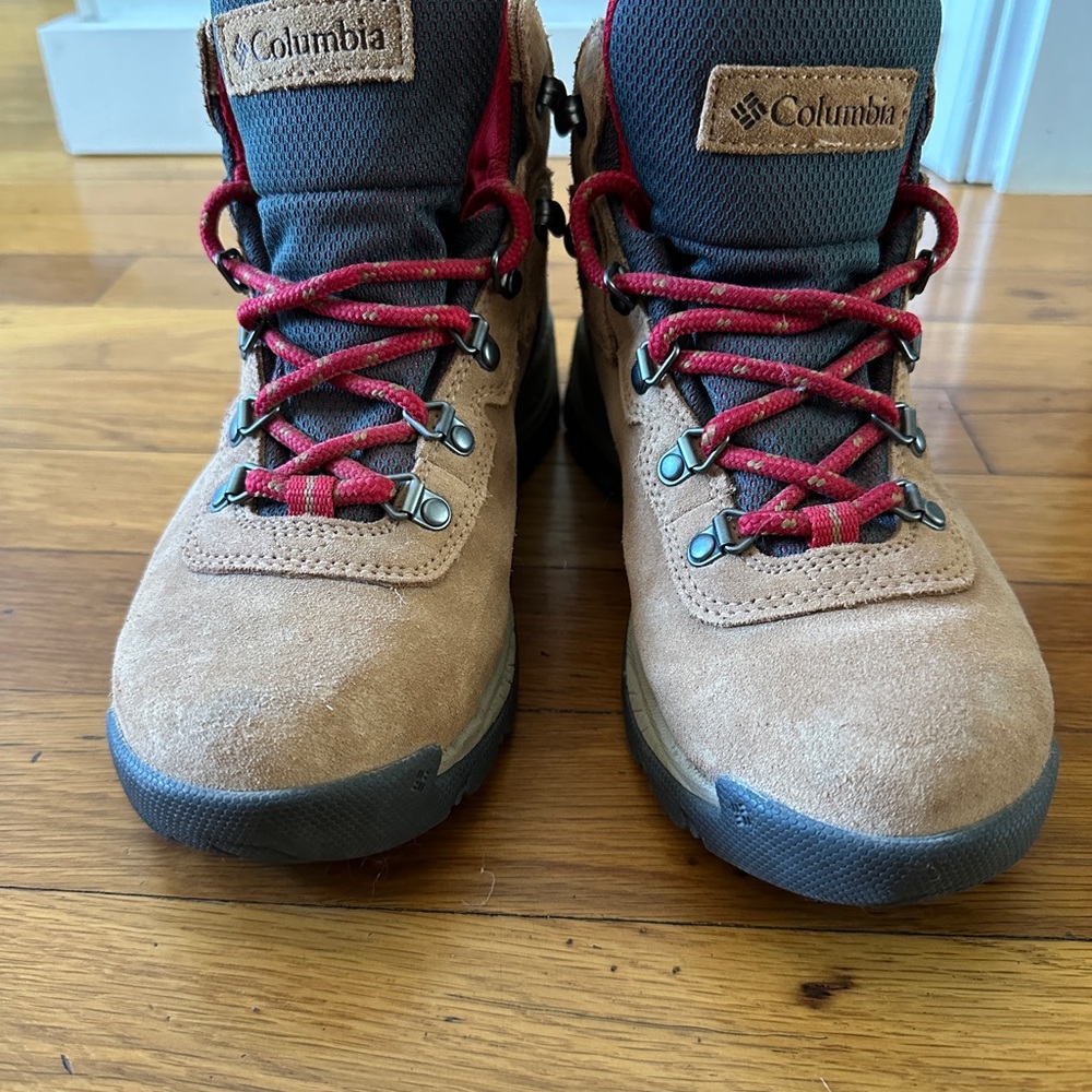 Columbia Hiking shoes